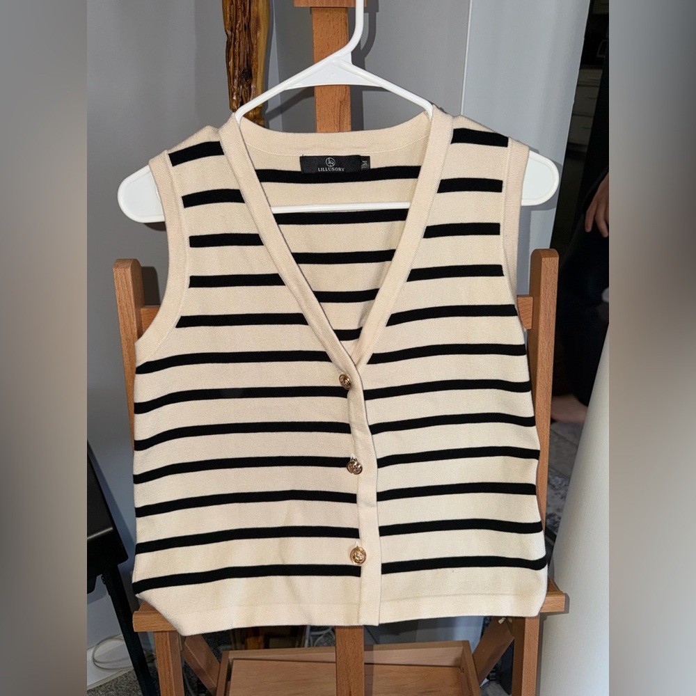 Cream & Black Striped V-Neck Sweater Vest